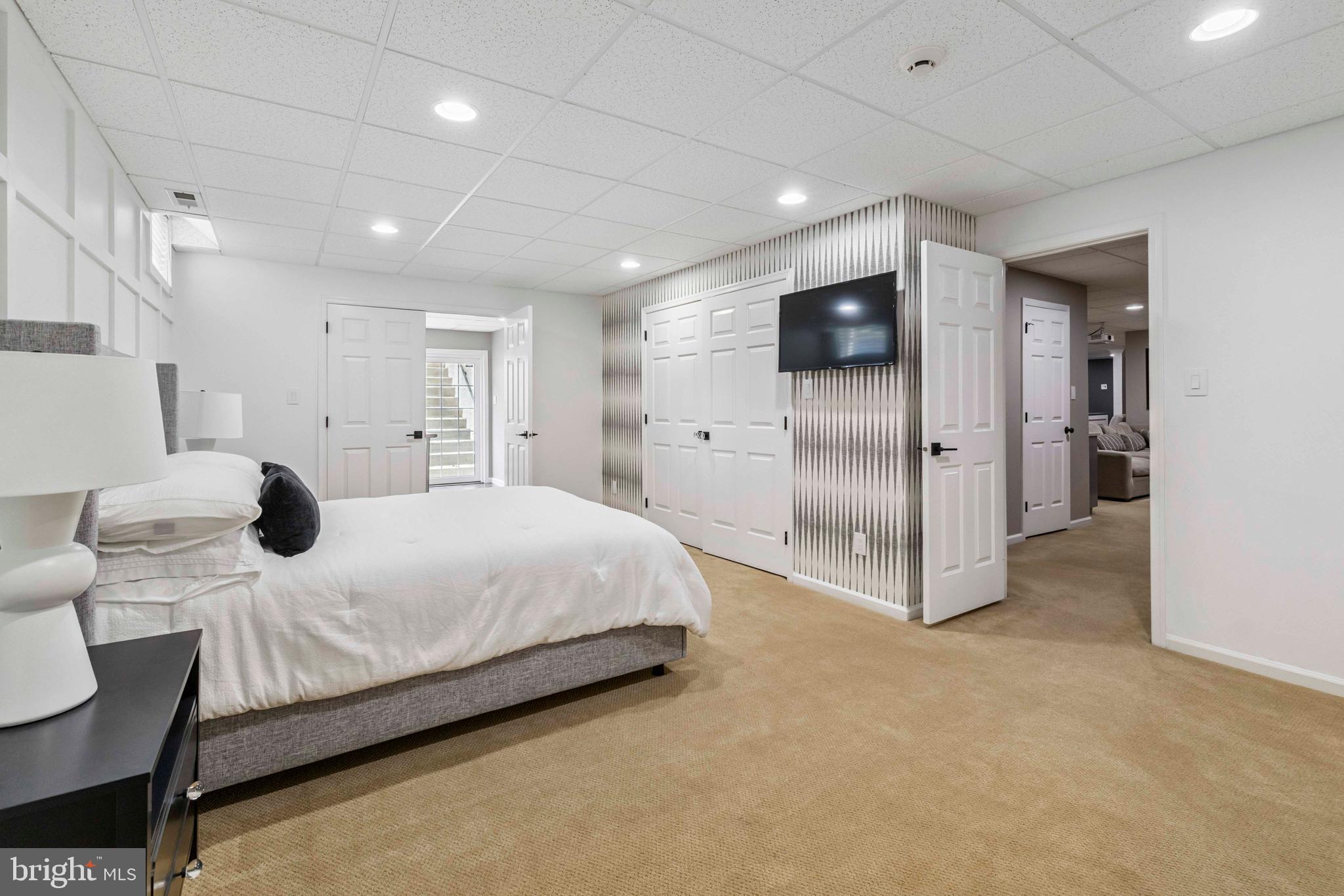 829 Foxfield