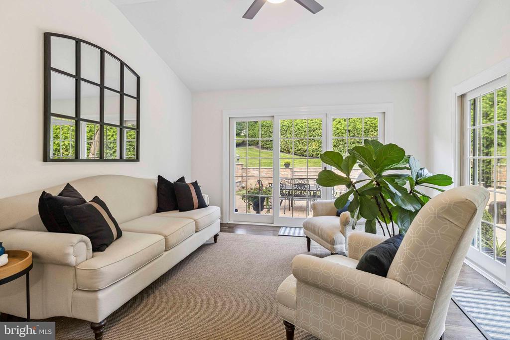 829 Foxfield