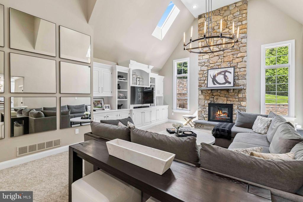 829 Foxfield