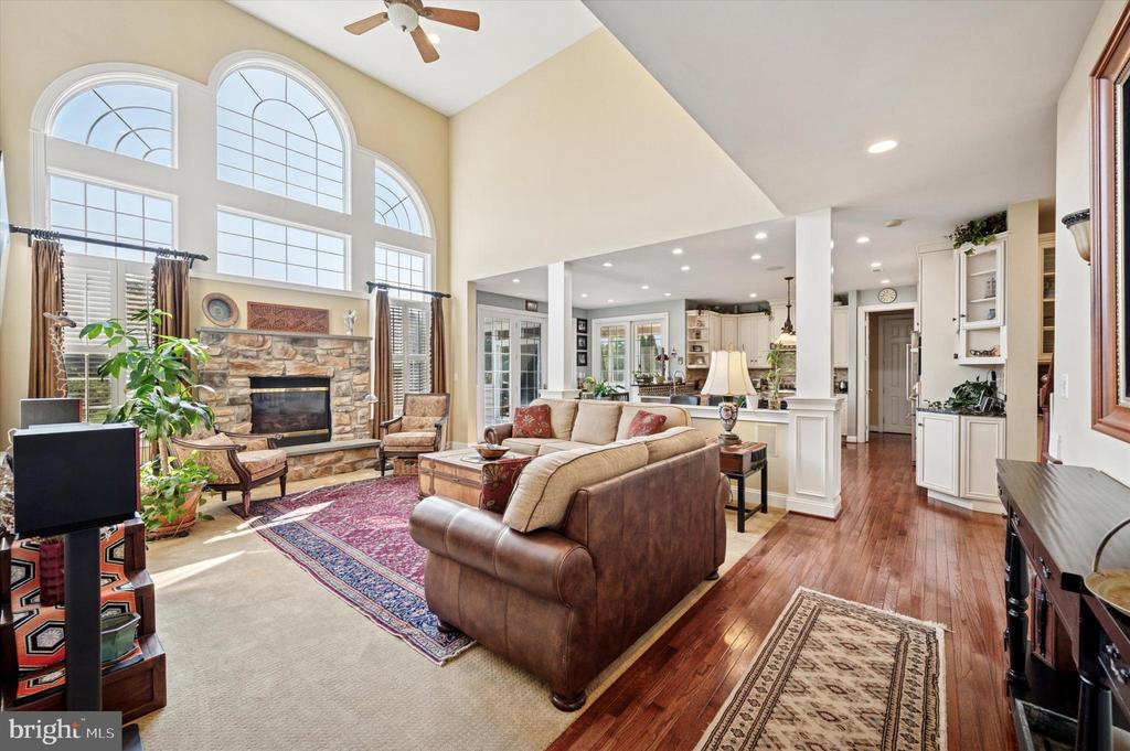 1161 WEDGE WAY