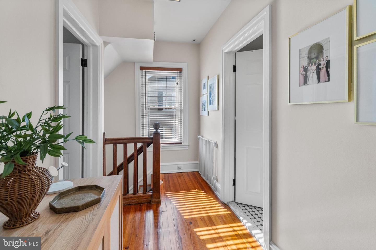 216 S 4th St