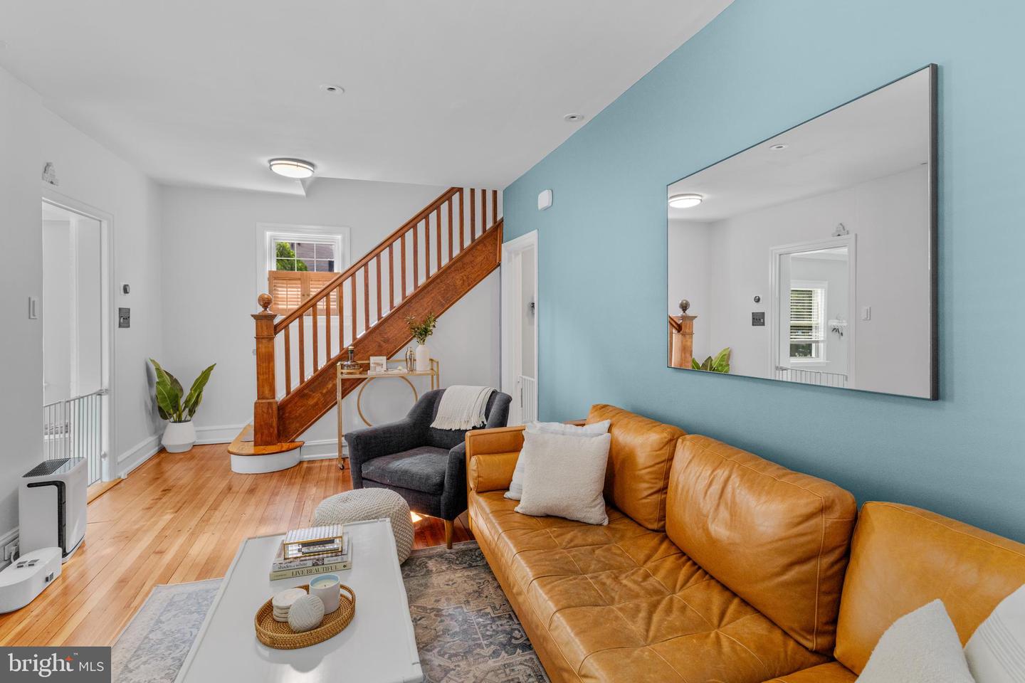 216 S 4th St