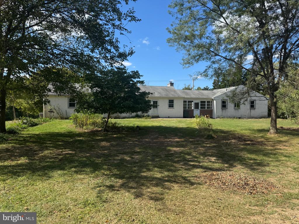 804 DEKALB PIKE