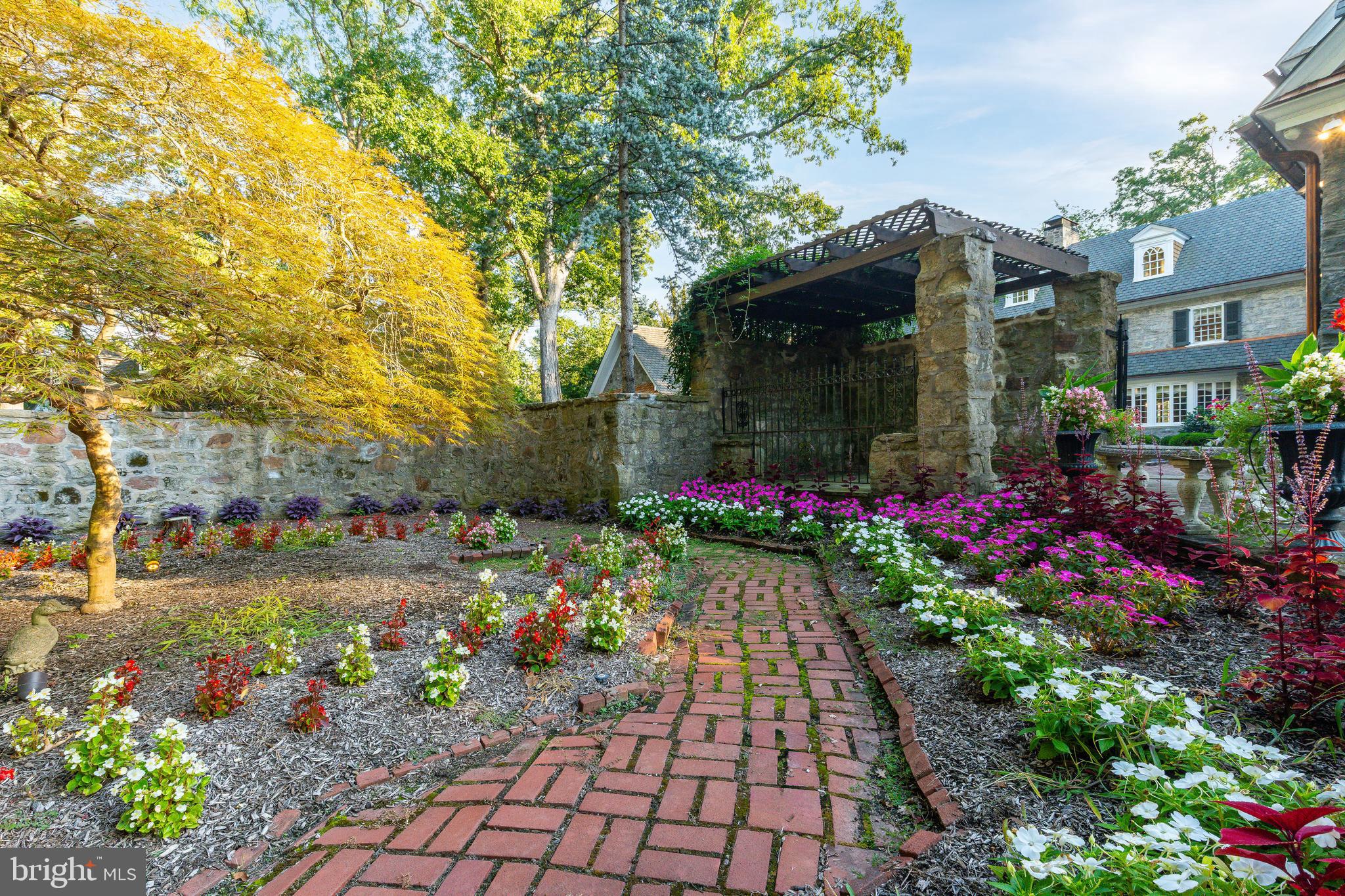 1336 GYPSY HILL ROAD