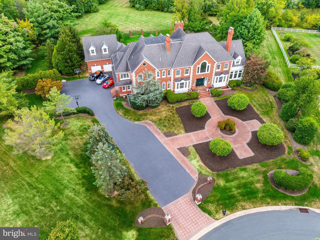 110 BRITTANY WAY