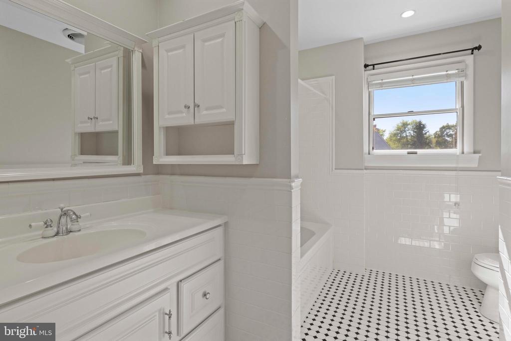 544 PARTRIDGE COURT