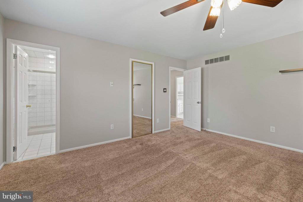 544 PARTRIDGE COURT