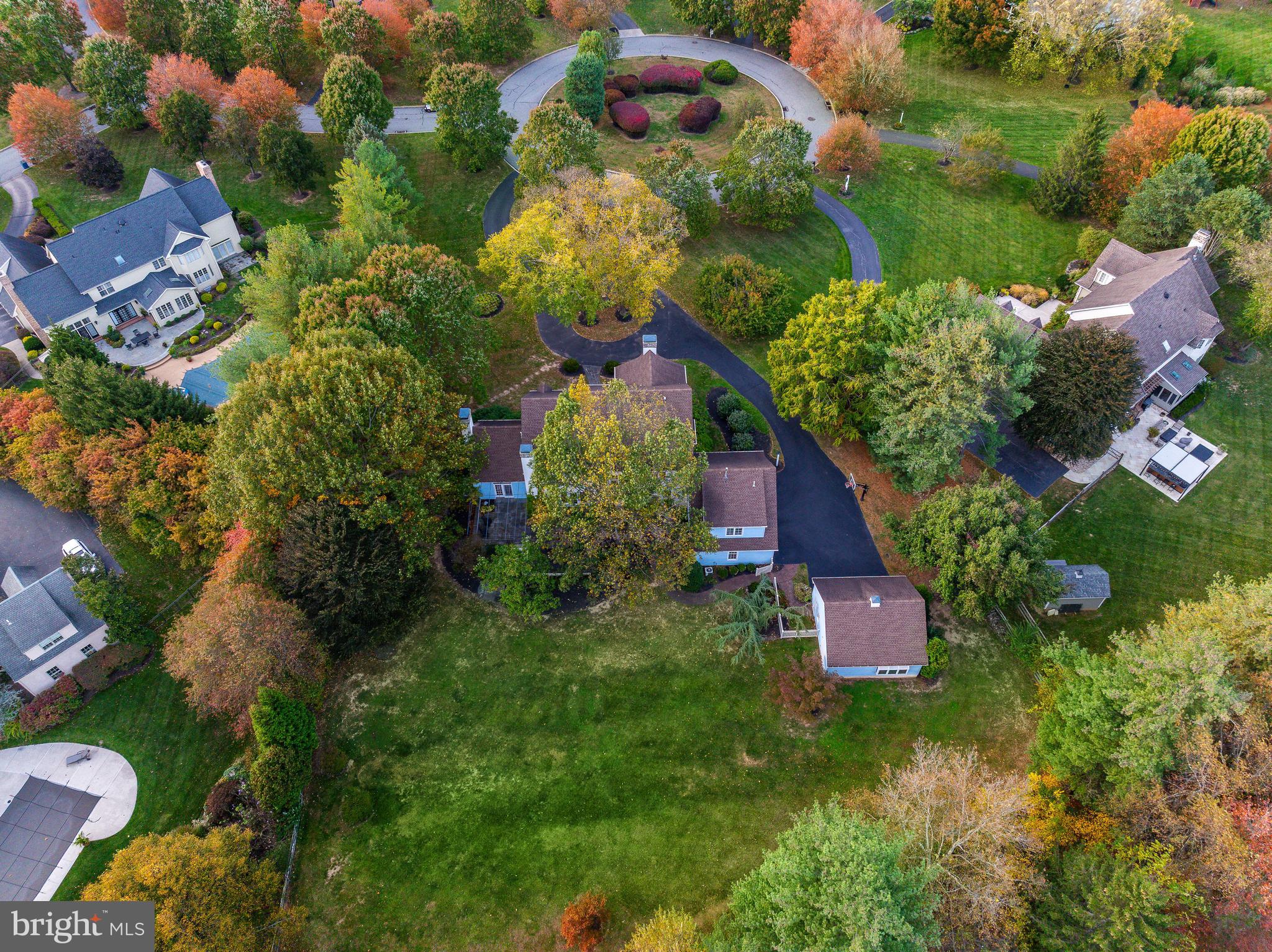 900 GLADESTRY LANE