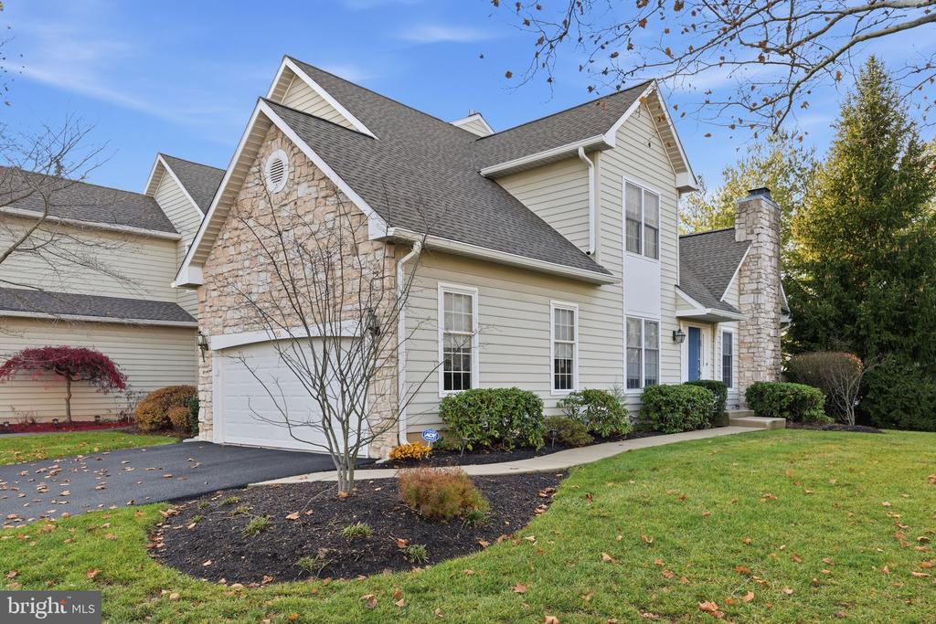 105 BIRKDALE DRIVE