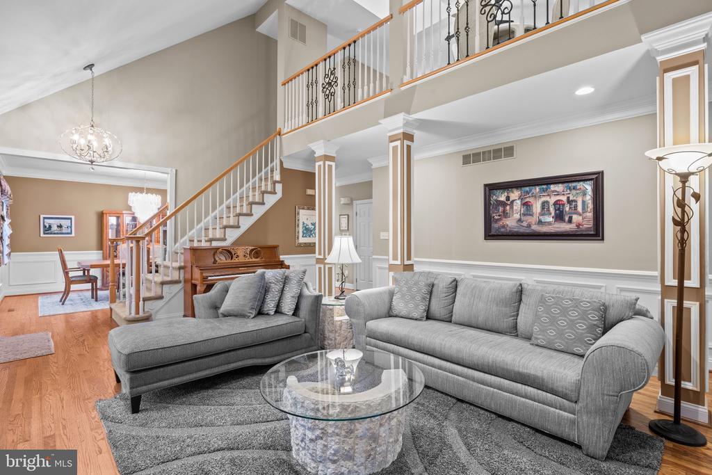 105 BIRKDALE DRIVE