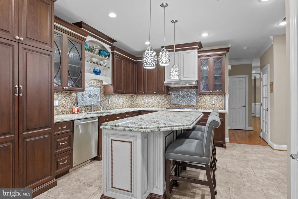 105 BIRKDALE DRIVE