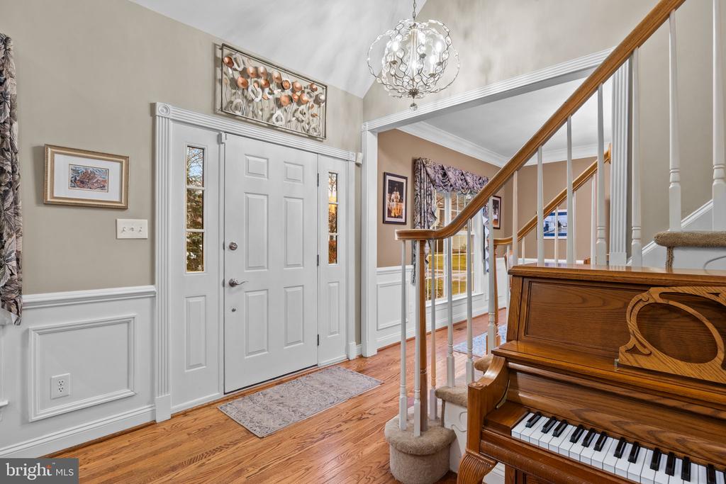 105 BIRKDALE DRIVE