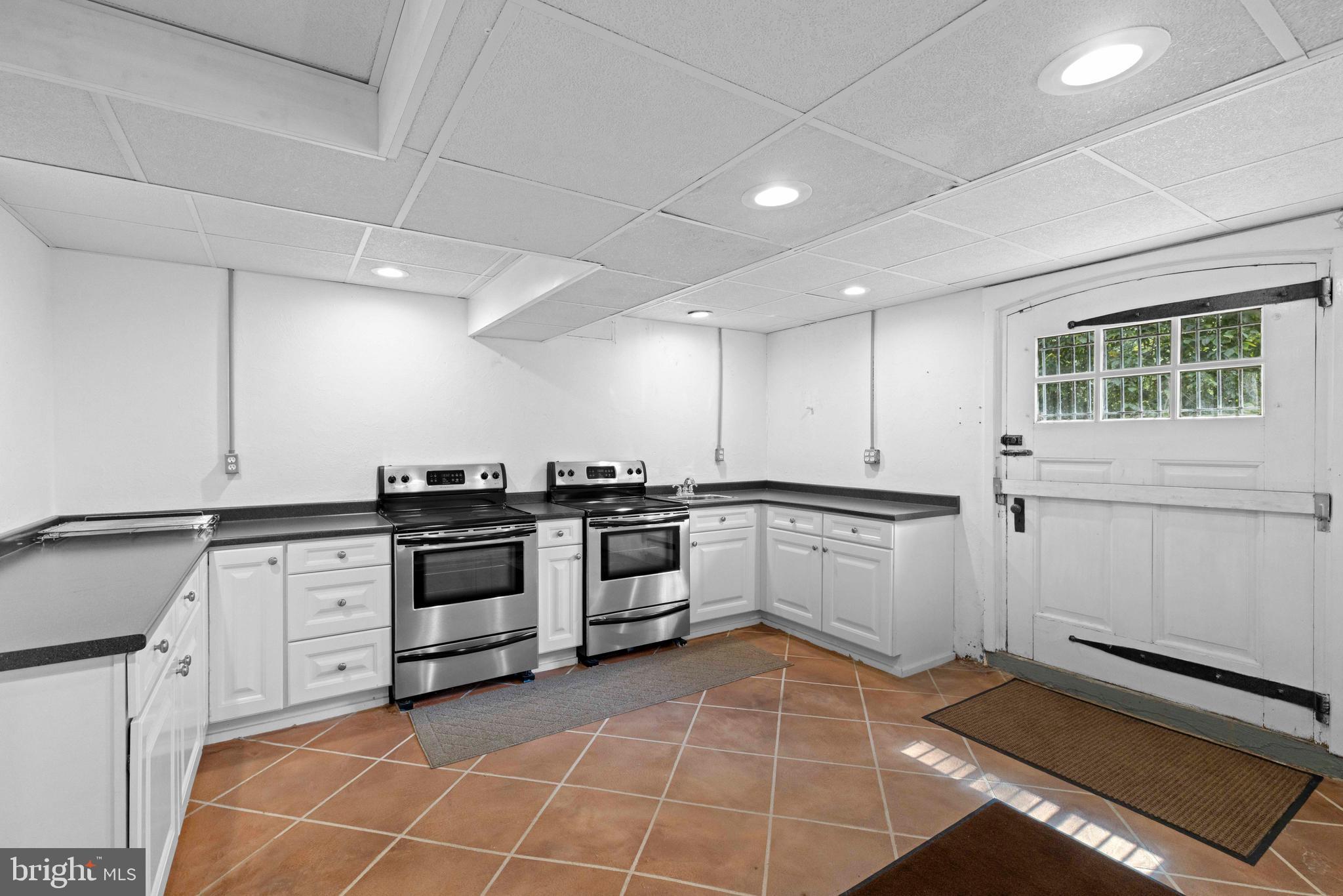 1336 GYPSY HILL ROAD