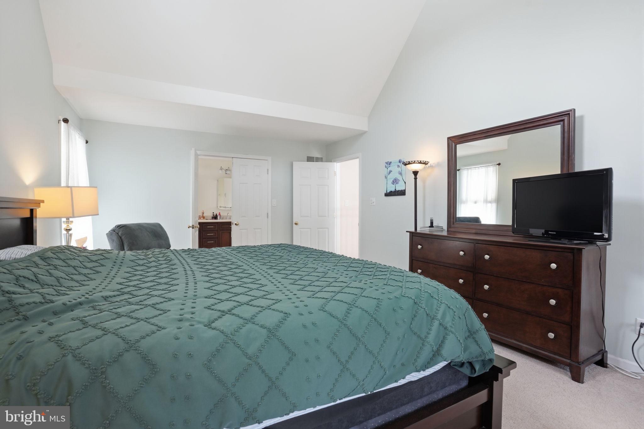 1329 EMERSON COURT