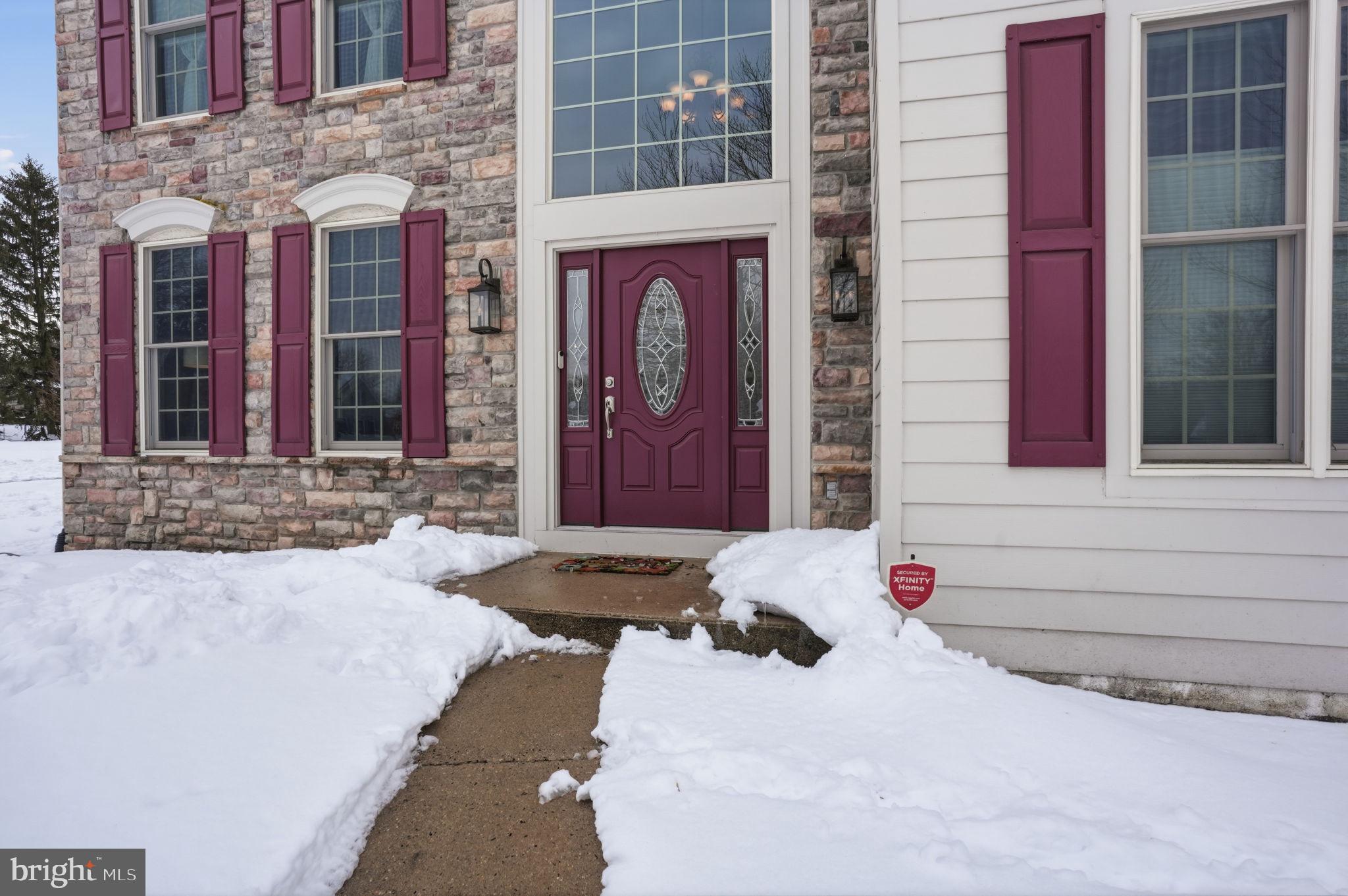1329 EMERSON COURT