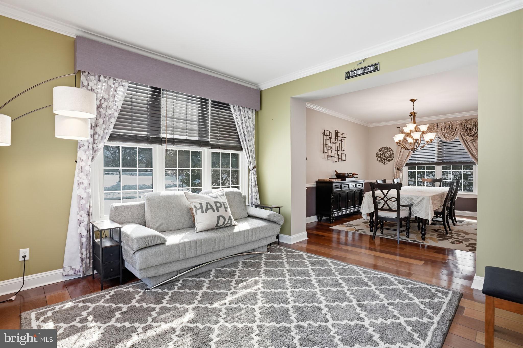 1329 EMERSON COURT