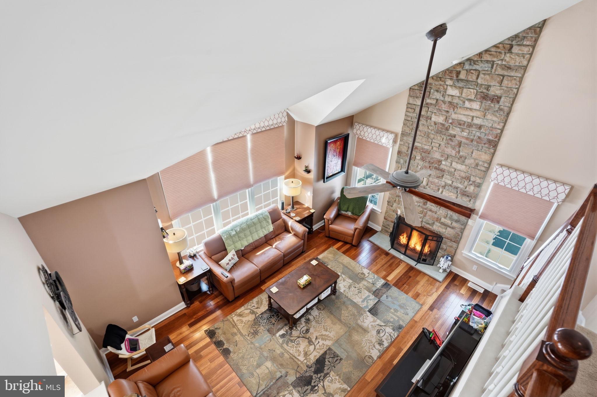 1329 EMERSON COURT