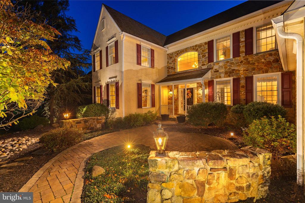 820 FOXFIELD ROAD