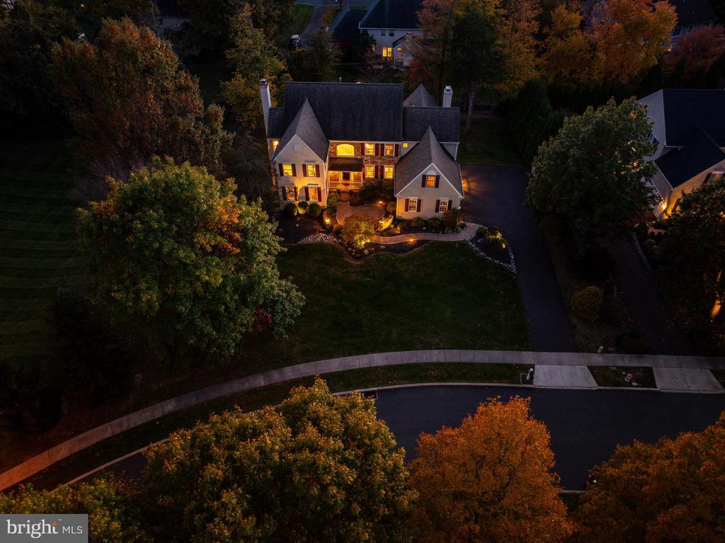 820 FOXFIELD ROAD