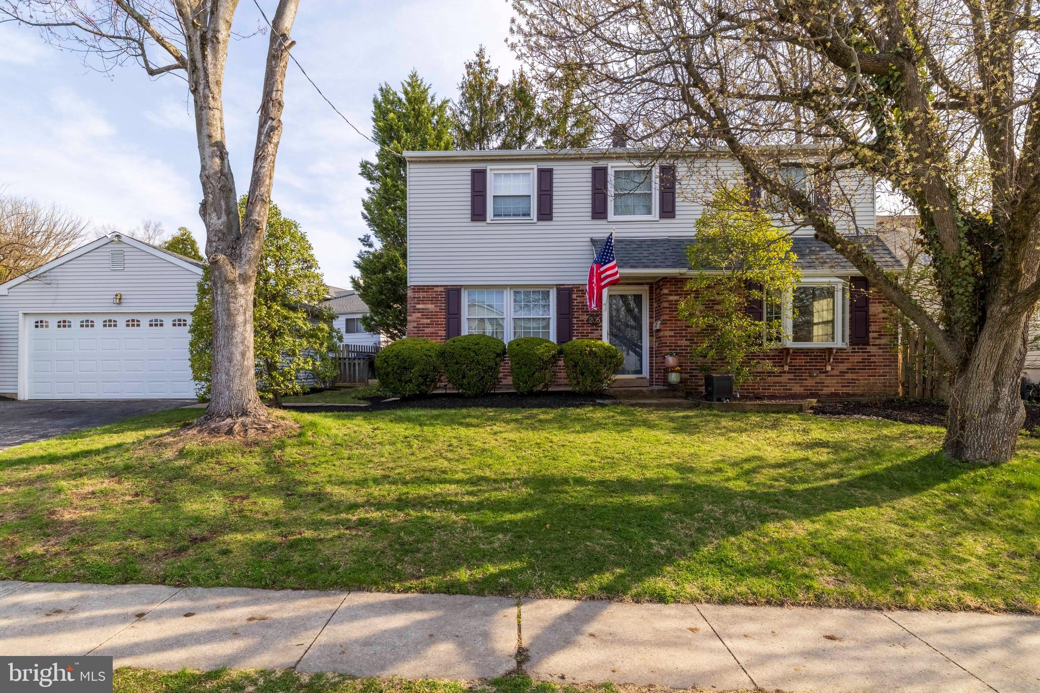 205 ANDERSON LANE