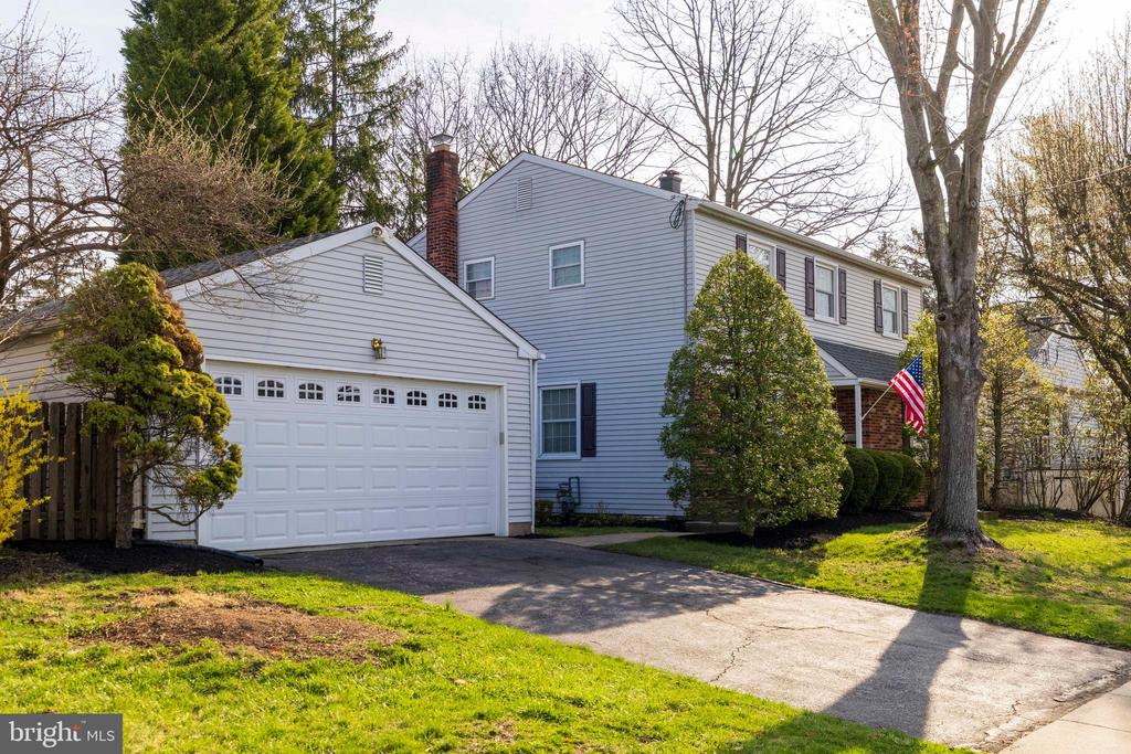 205 ANDERSON LANE