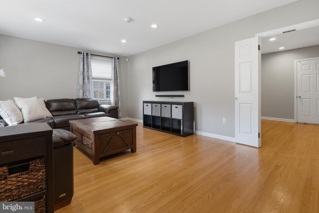 205 ANDERSON LANE