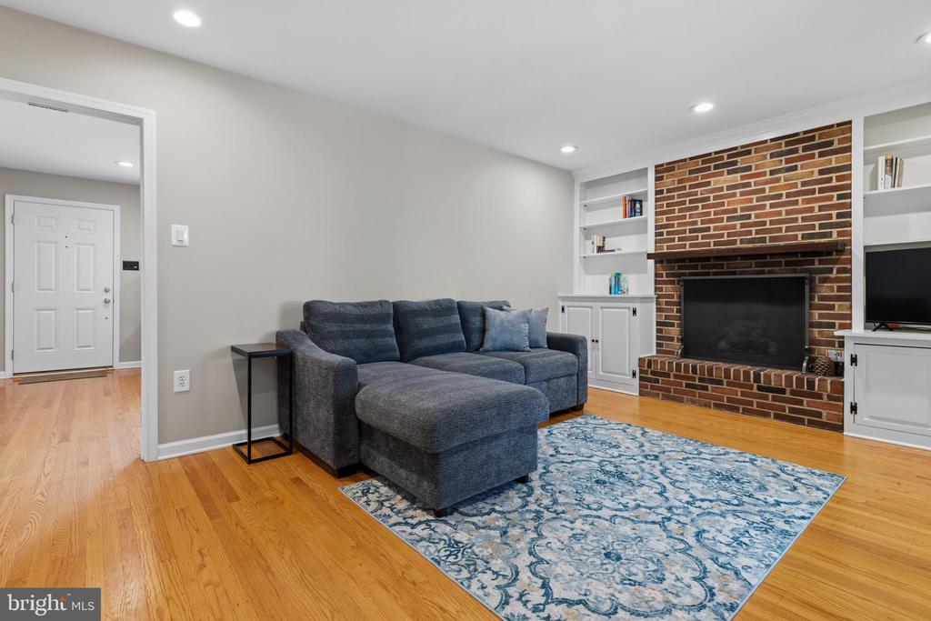 205 ANDERSON LANE