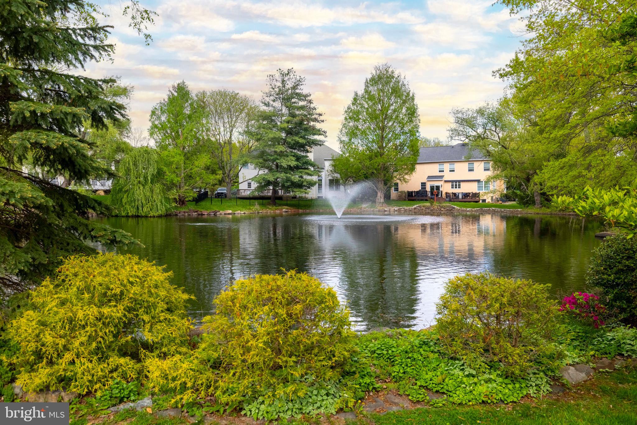 1112 ASHRIDGE COURT