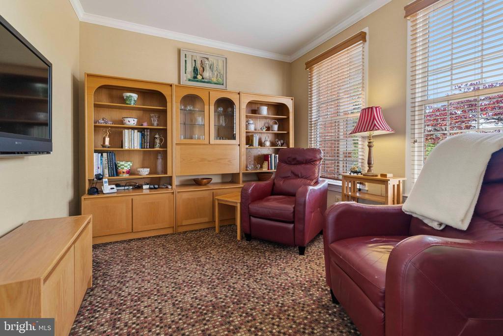 1112 ASHRIDGE COURT
