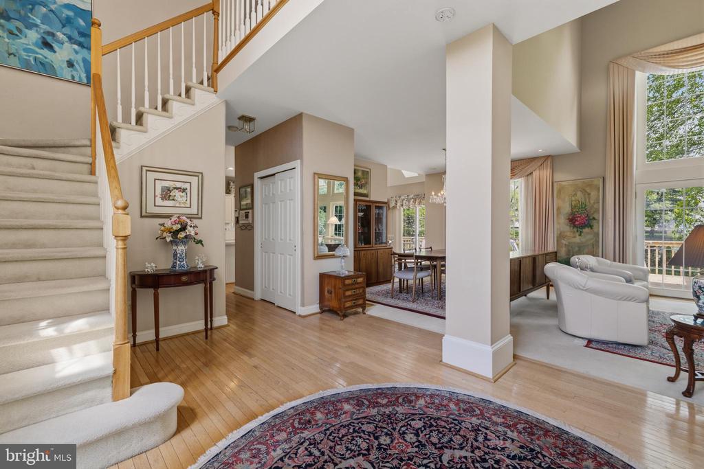 1112 ASHRIDGE COURT