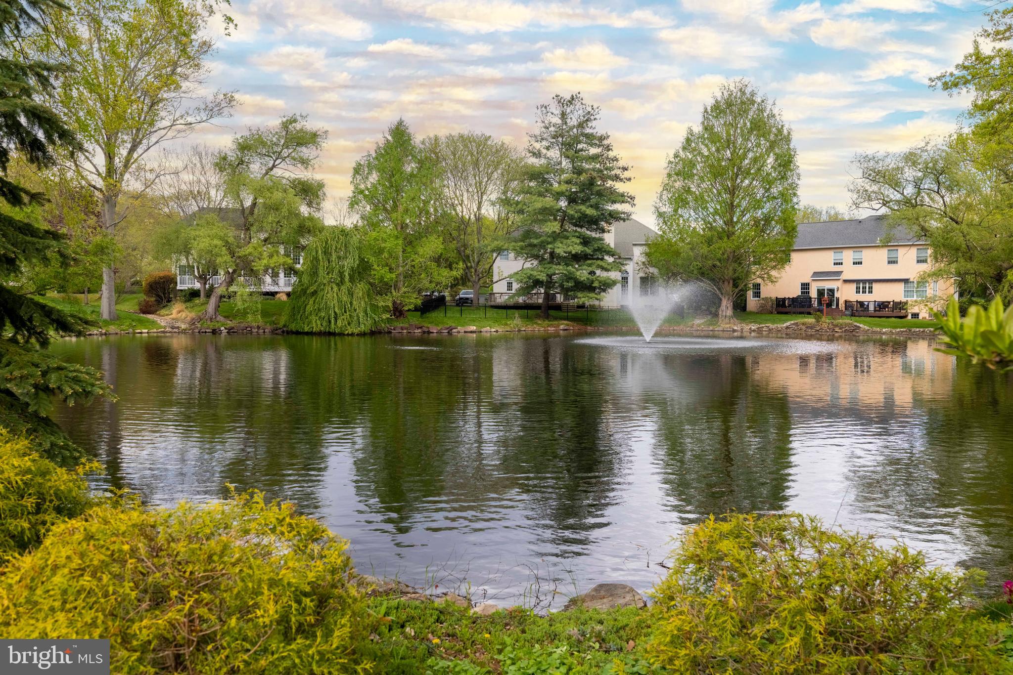 1112 ASHRIDGE COURT