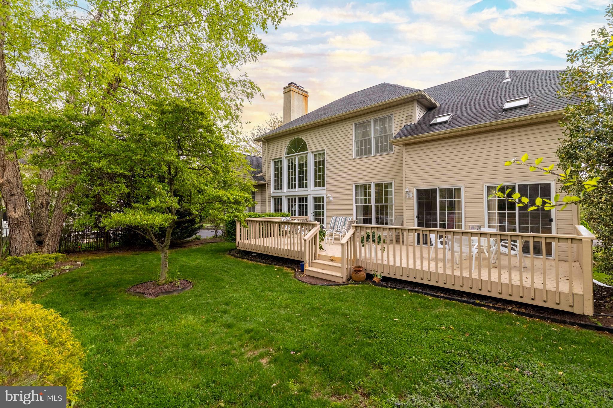 1112 ASHRIDGE COURT