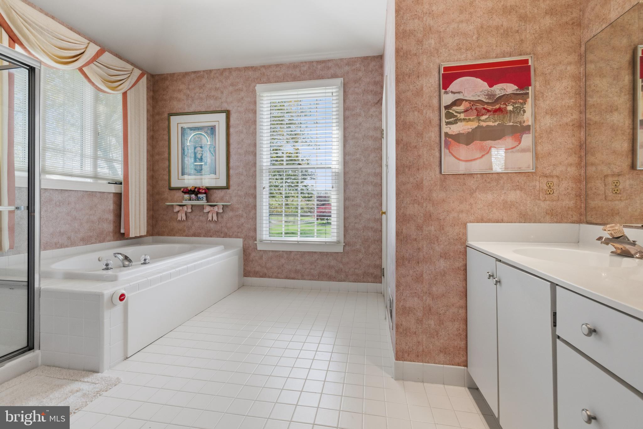 1112 ASHRIDGE COURT