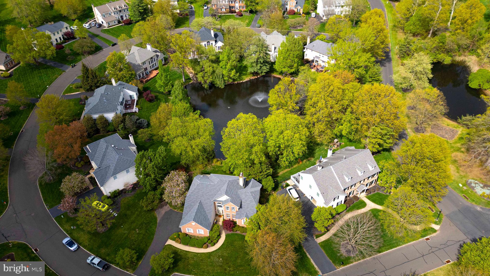 1112 ASHRIDGE COURT