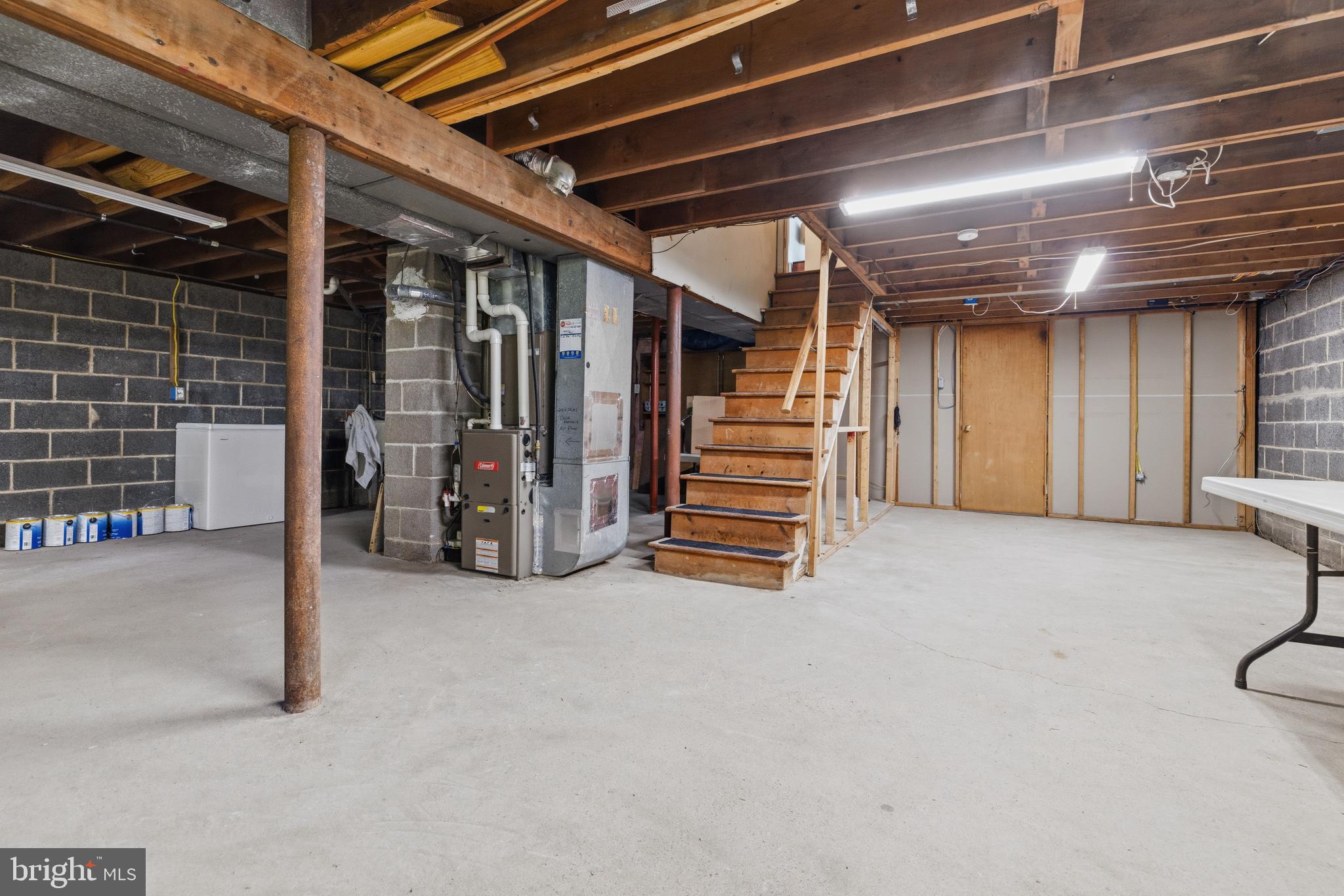 625 BELLAIRE AVENUE
