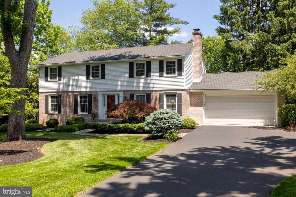 114 ROSEWOOD DRIVE