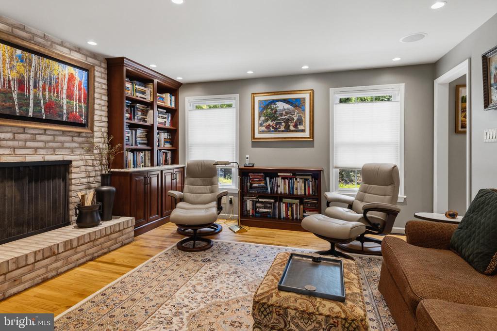 114 ROSEWOOD DRIVE