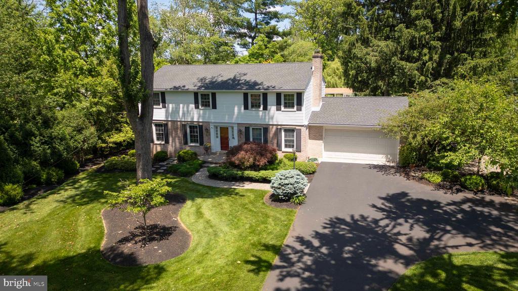 114 ROSEWOOD DRIVE