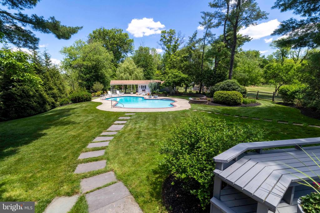 114 ROSEWOOD DRIVE
