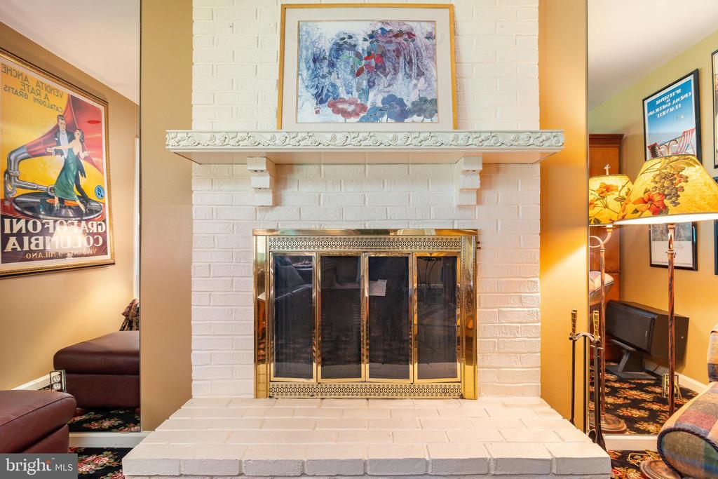 1321 TANGLEWOOD DRIVE