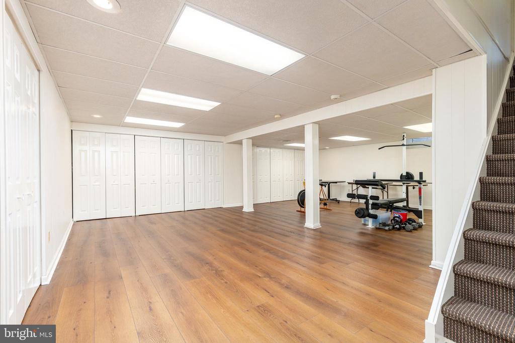 1321 TANGLEWOOD DRIVE