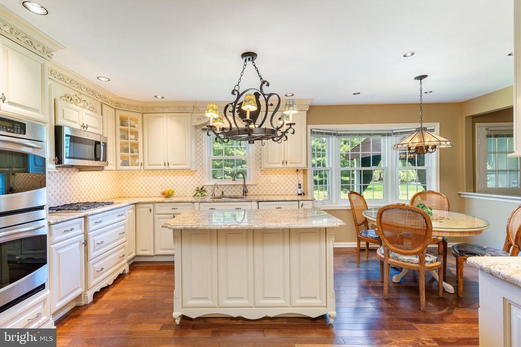 1321 TANGLEWOOD DRIVE