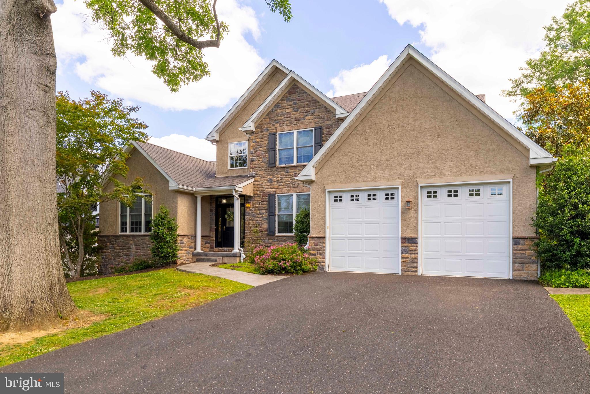 6 SHEPHERDS WAY