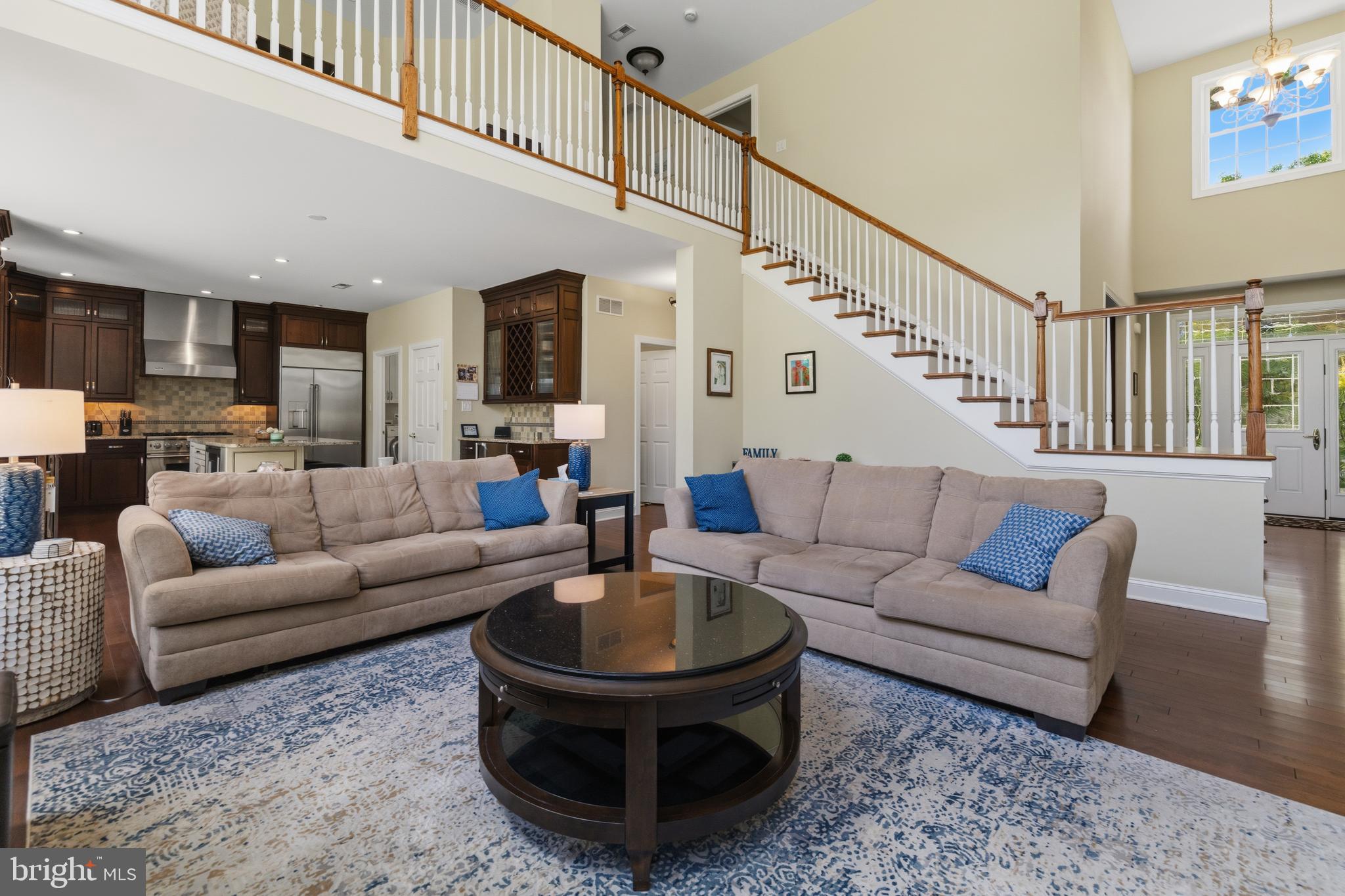 6 SHEPHERDS WAY
