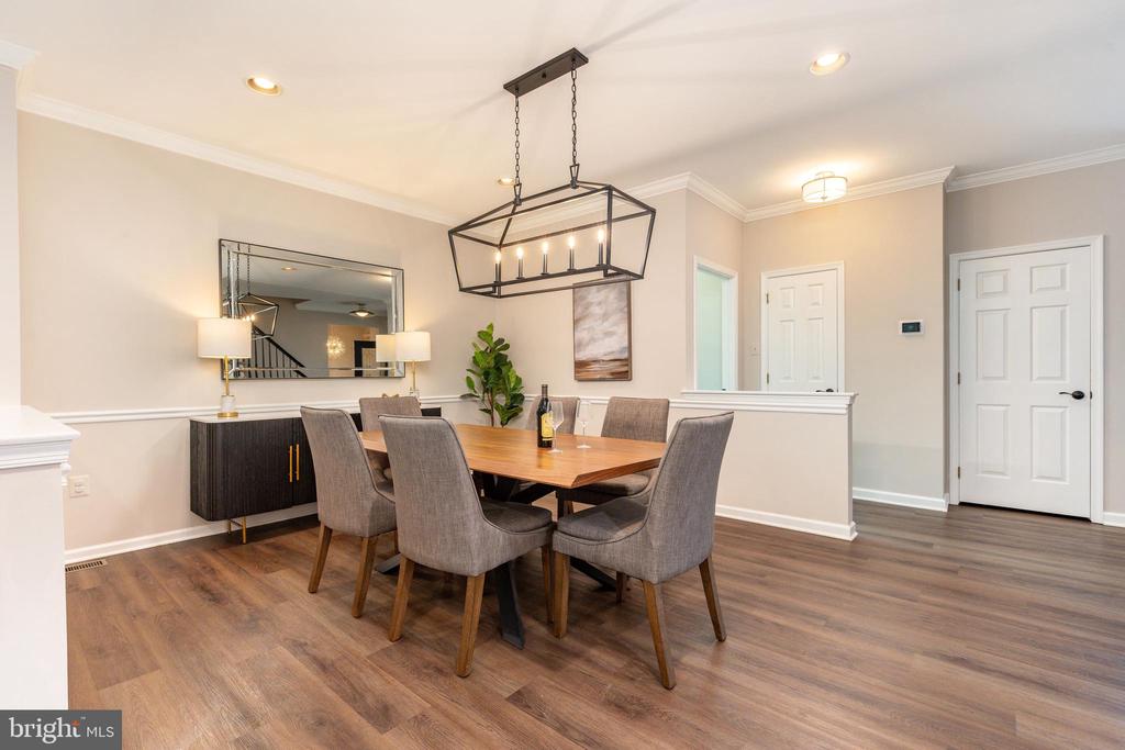1060 TINTERN DRIVE