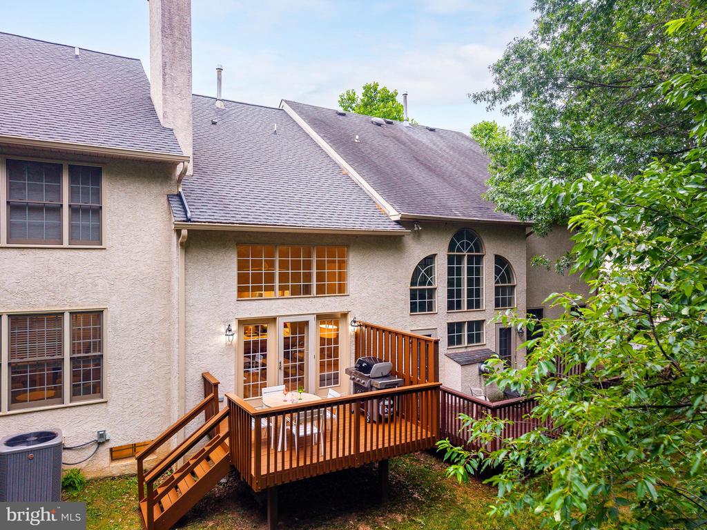 1060 TINTERN DRIVE