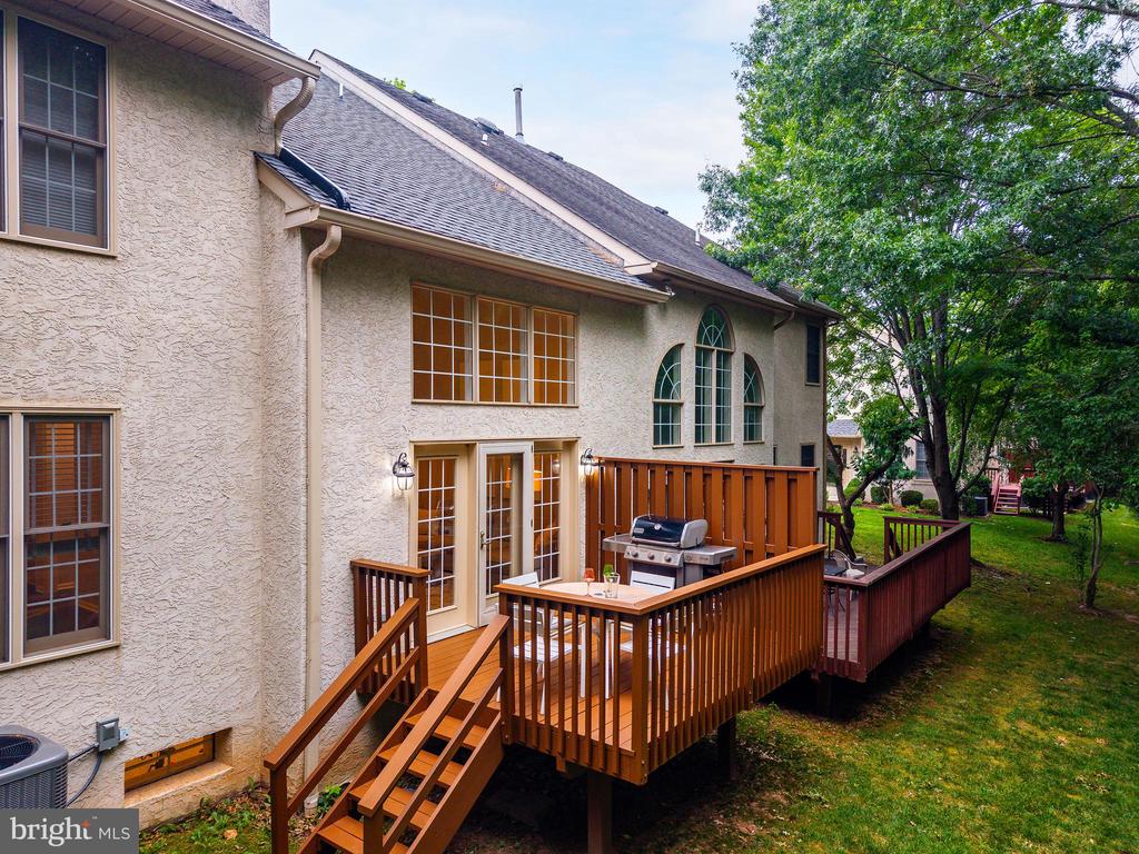 1060 TINTERN DRIVE