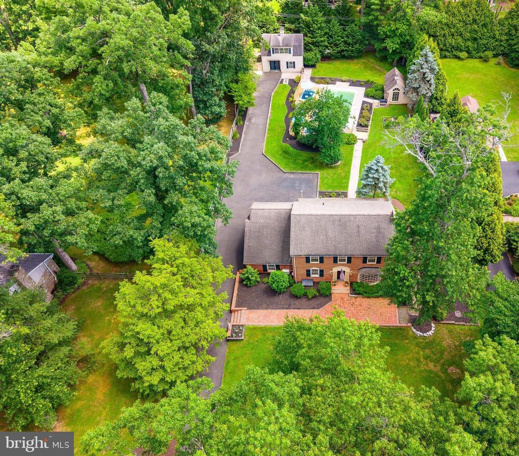 719 CEDAR HILL ROAD