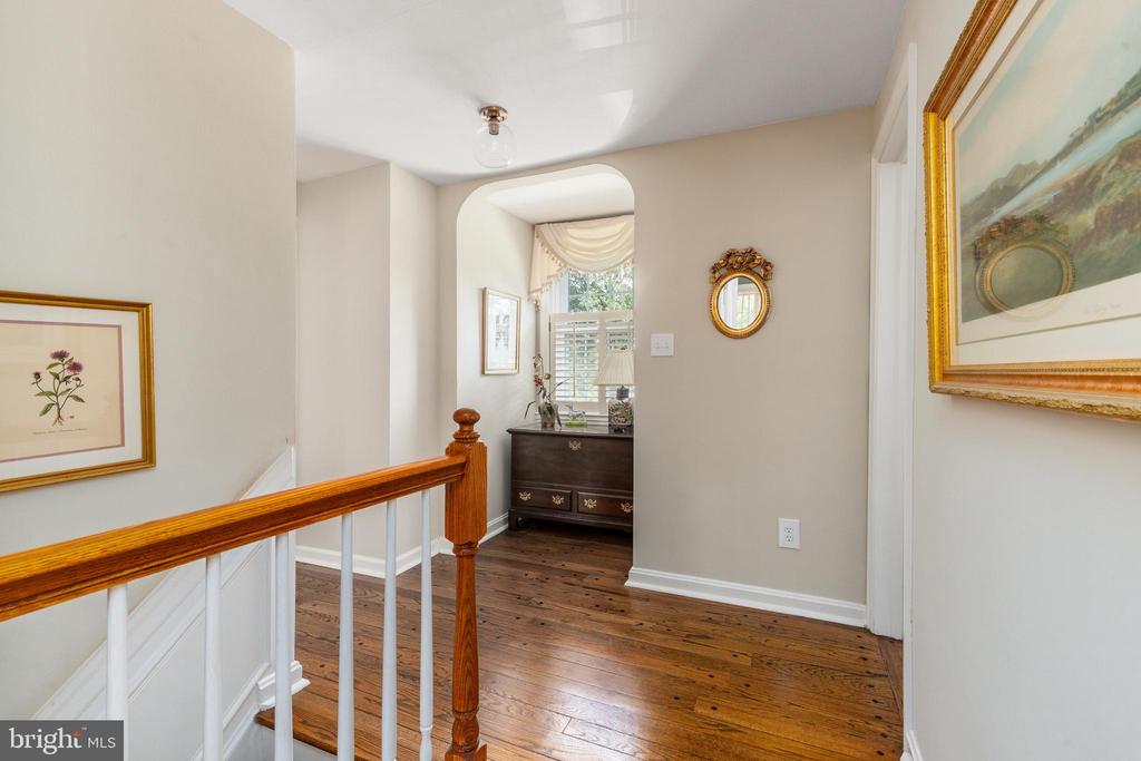 719 CEDAR HILL ROAD