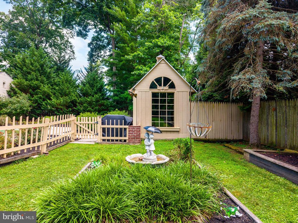 719 CEDAR HILL ROAD